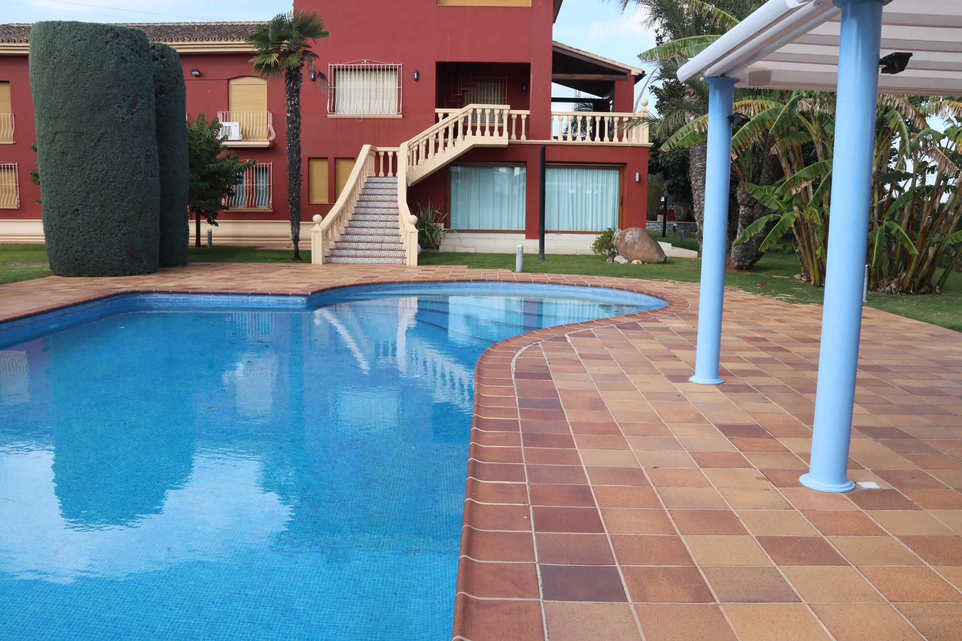 Piscina con forma personalizada